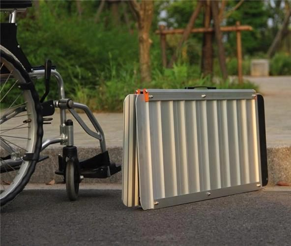 Aluminum Foldable Wheelchair Ramp