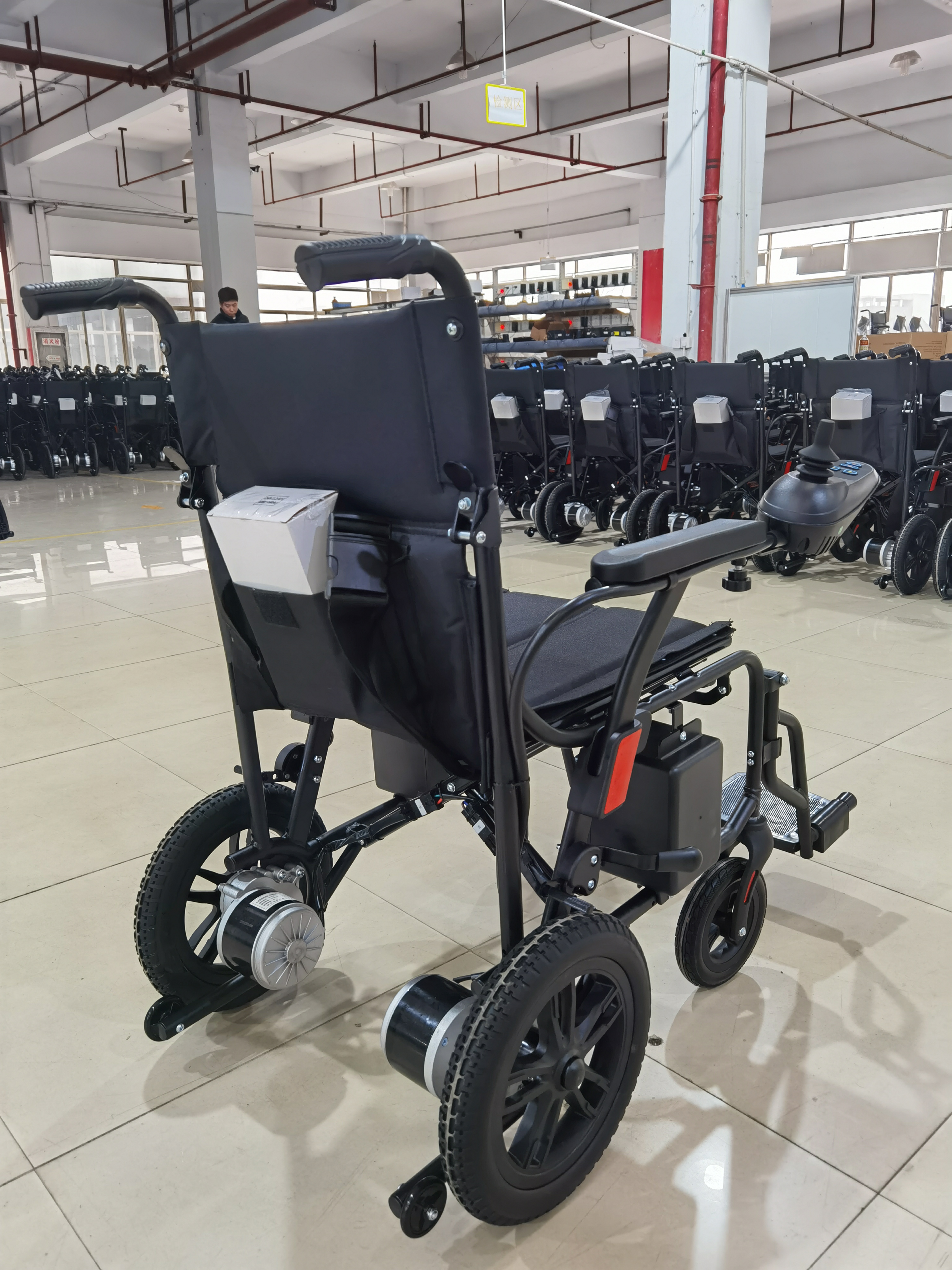 Folding Adjustable Outdoor Electric Wheelchair